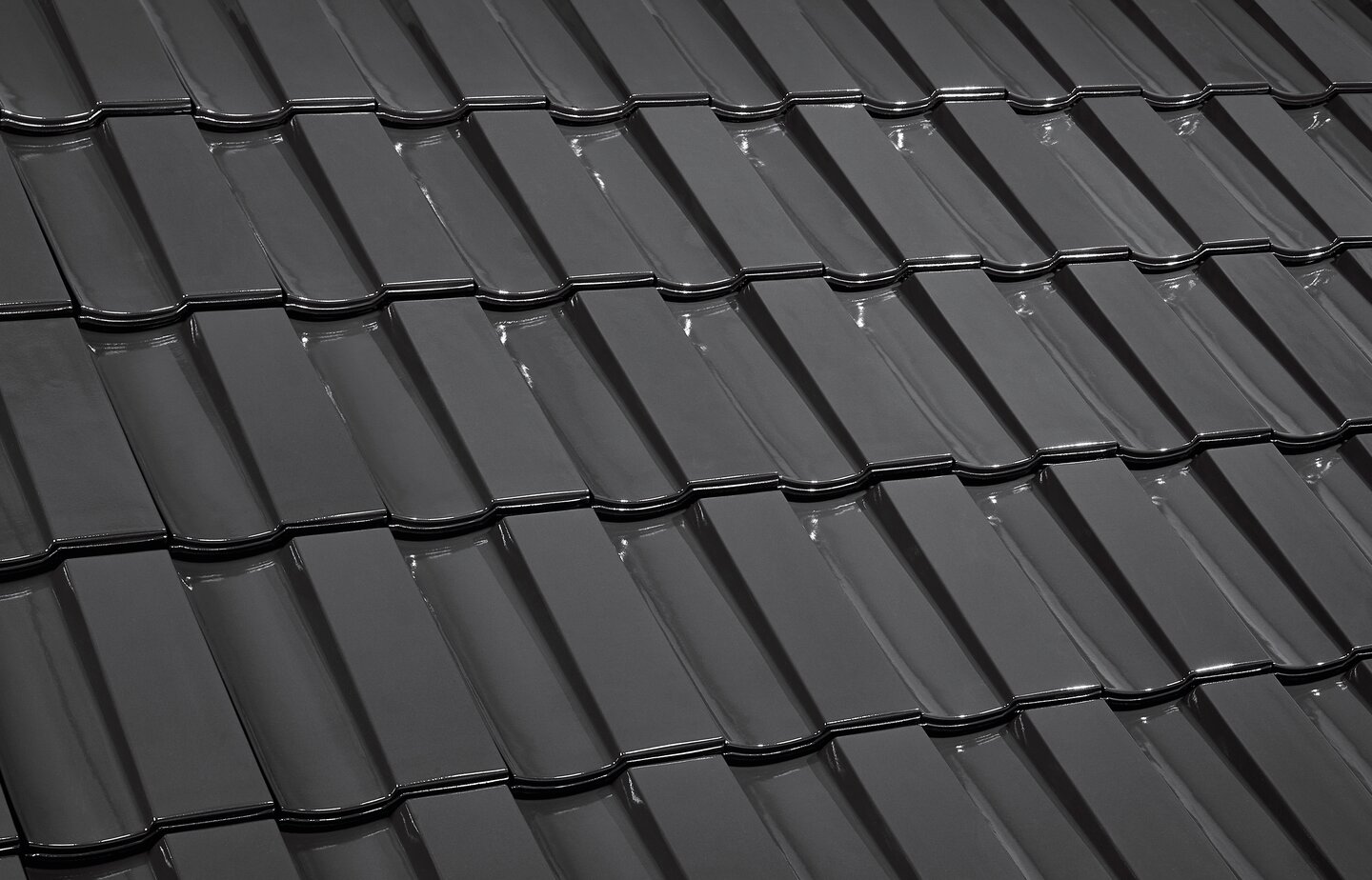 Karat® XXL-D - Graphite Grey (through-coloured) | Image roof surface